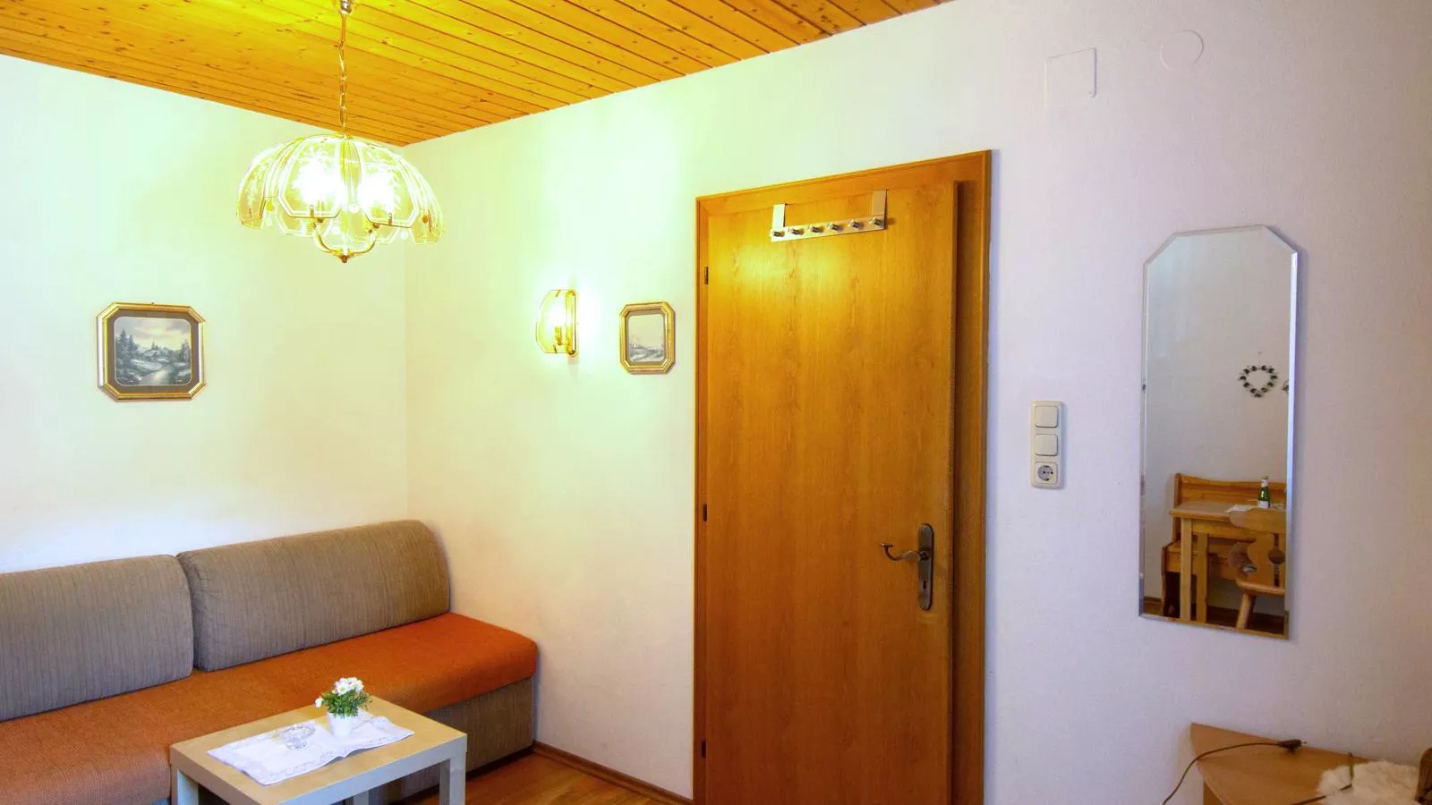 Kirschbaum 3-Salon