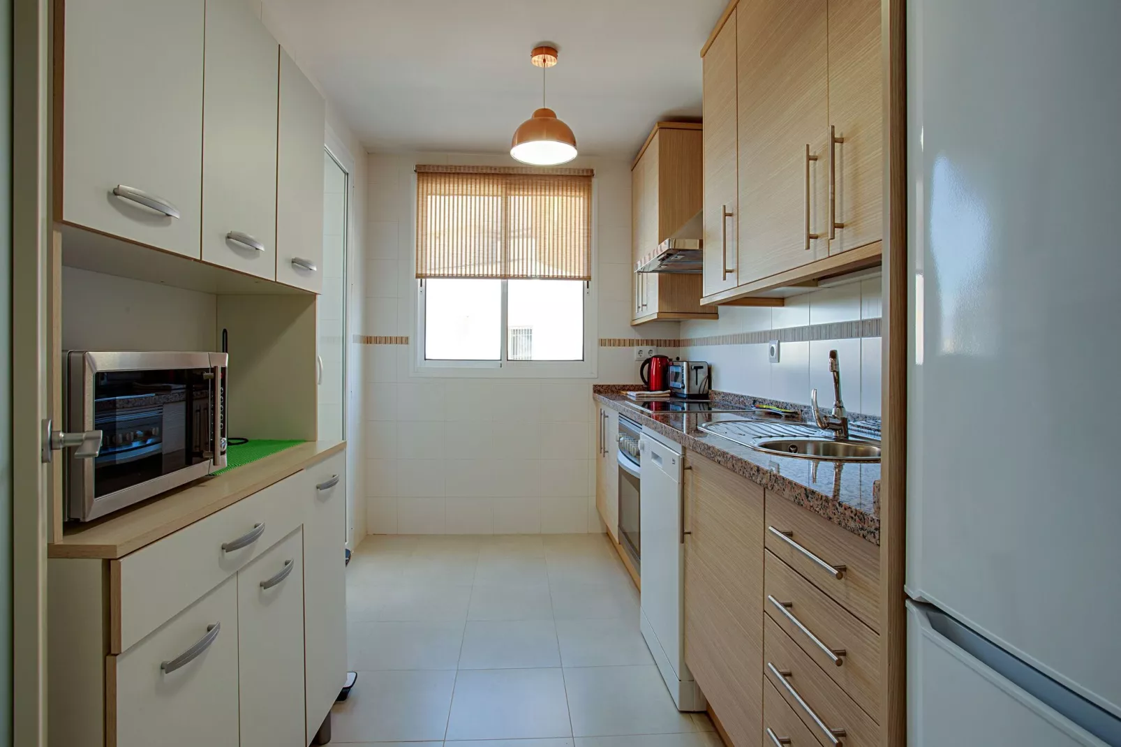 Lovely Apartment with swimming pool-Kitchen