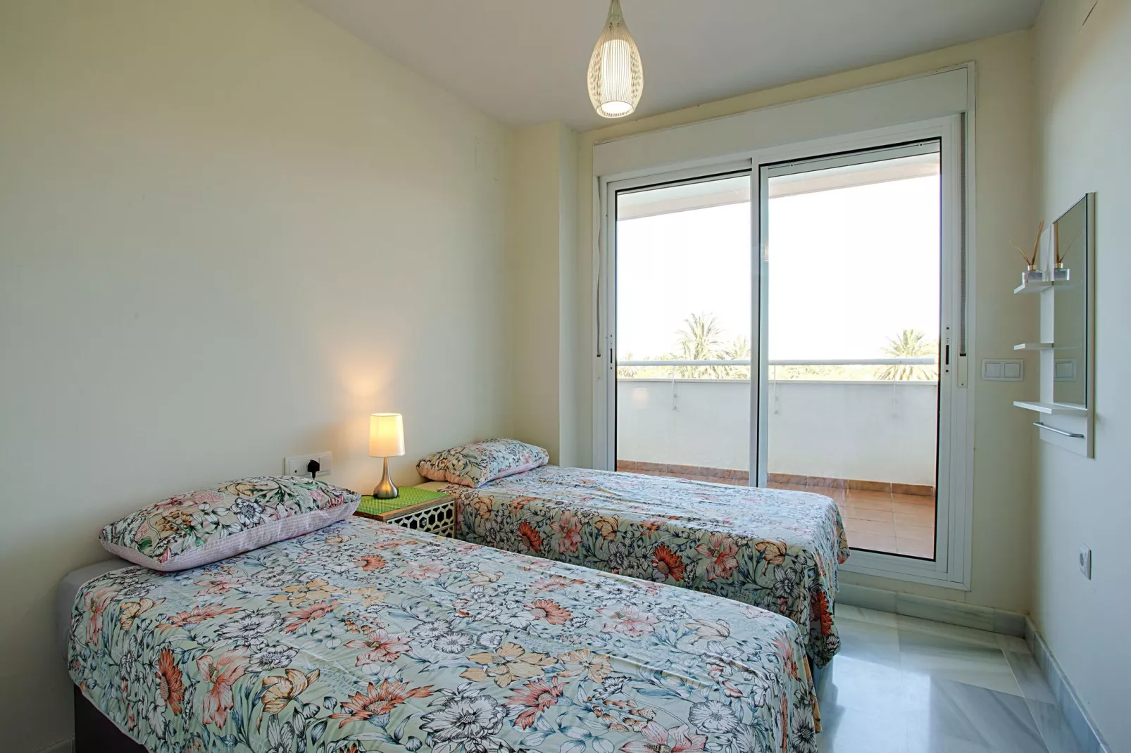 Lovely Apartment with swimming pool-Bedroom