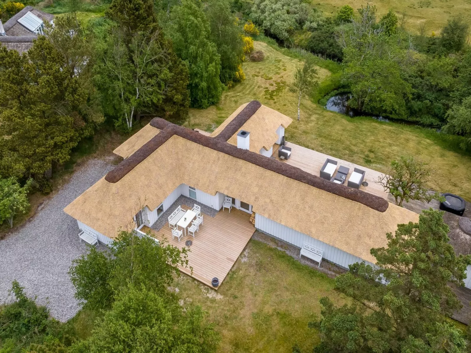 "Verner" - 900m from the sea-Outside