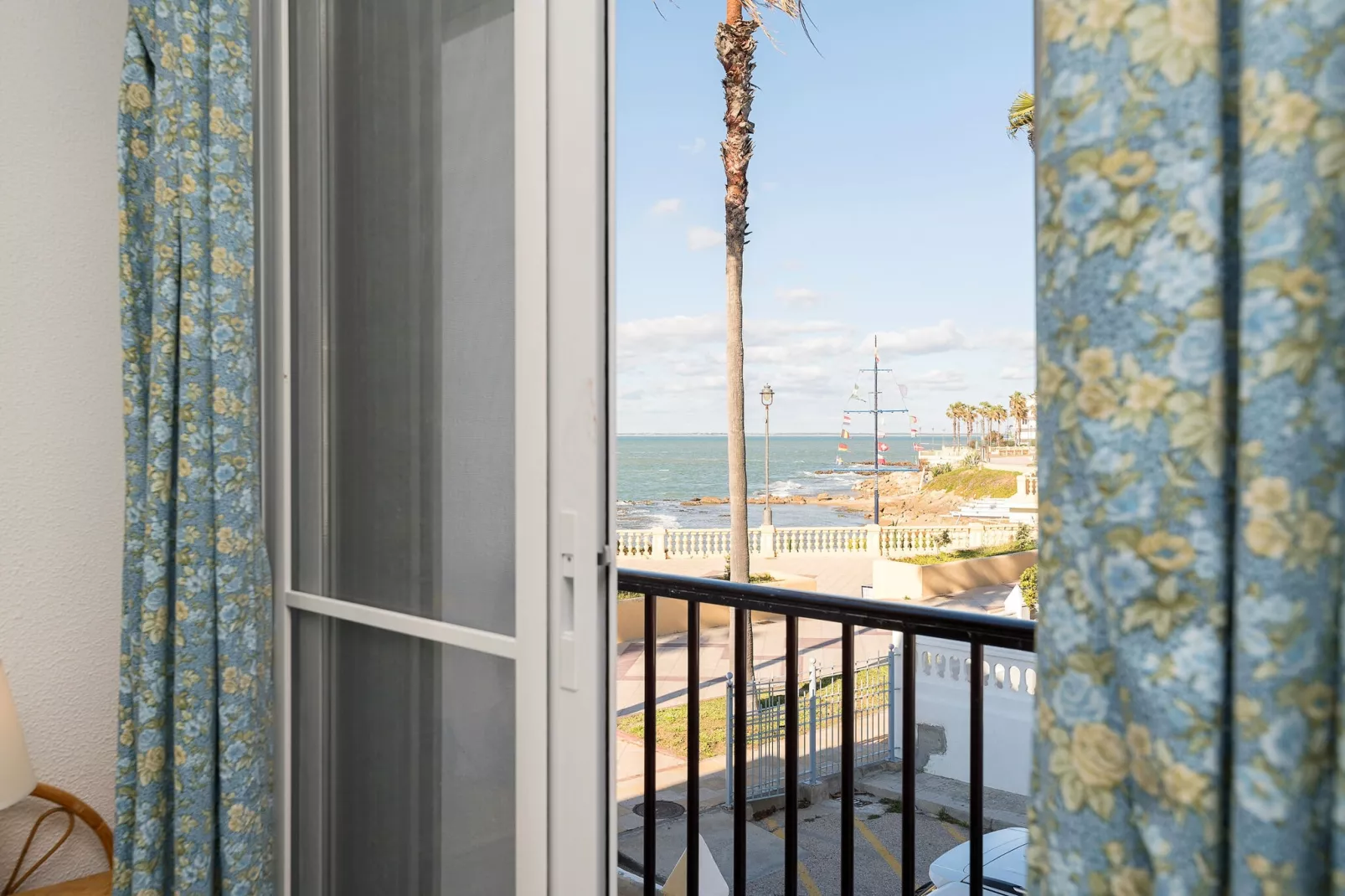 El Paseo Del Faro-Exterior summer