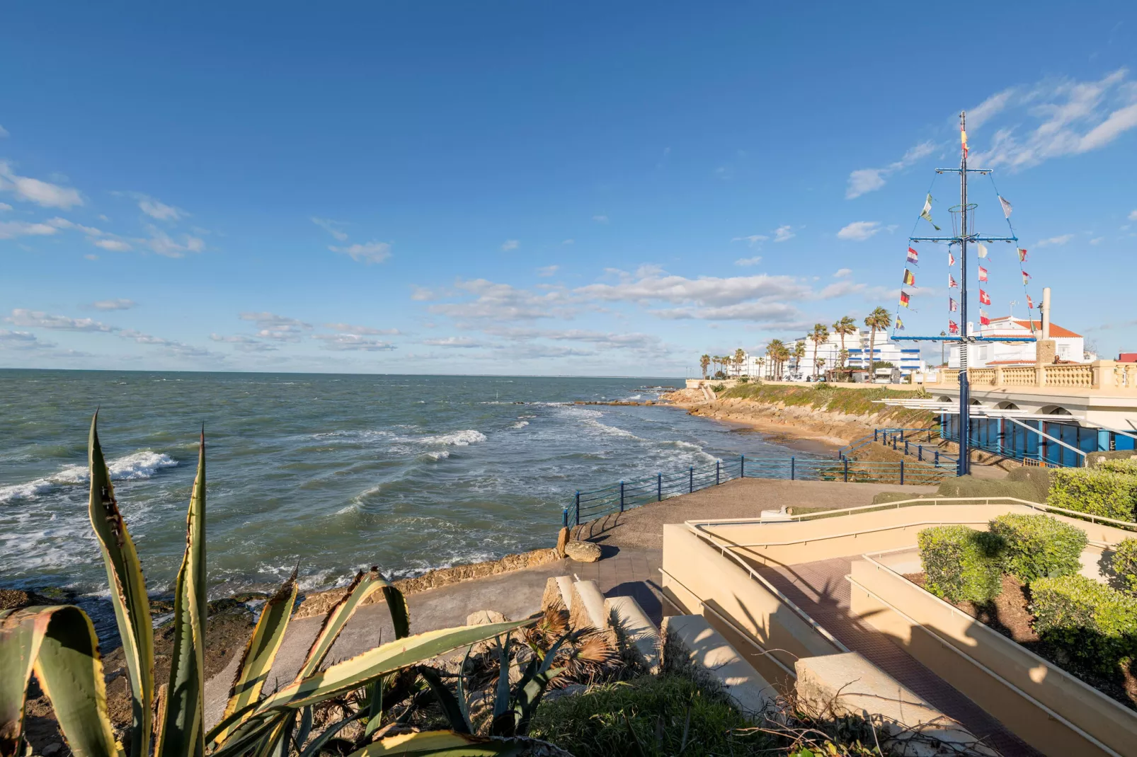 El Paseo Del Faro-Exterior summer