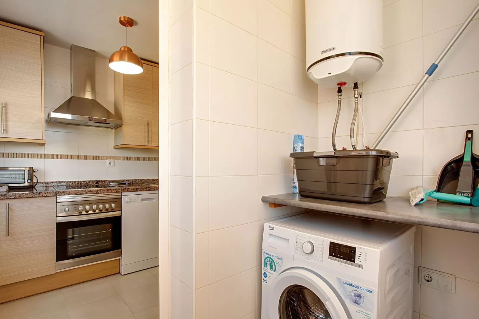 Lovely Apartment with swimming pool-Facilities