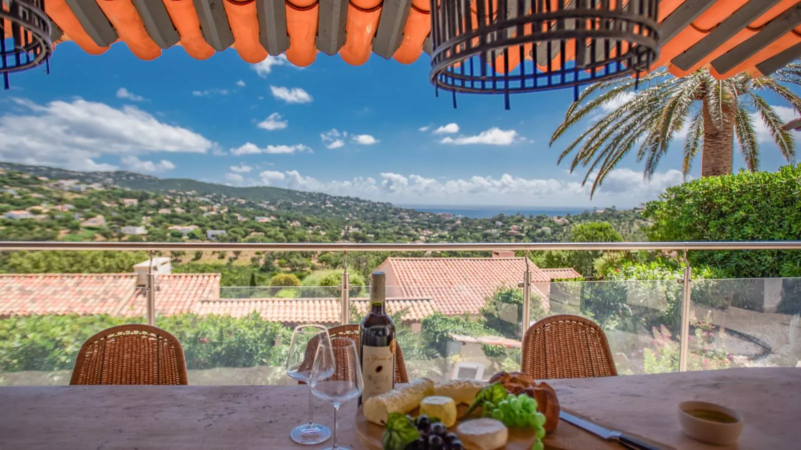 Villa les Oiseaux-Terrace balcony