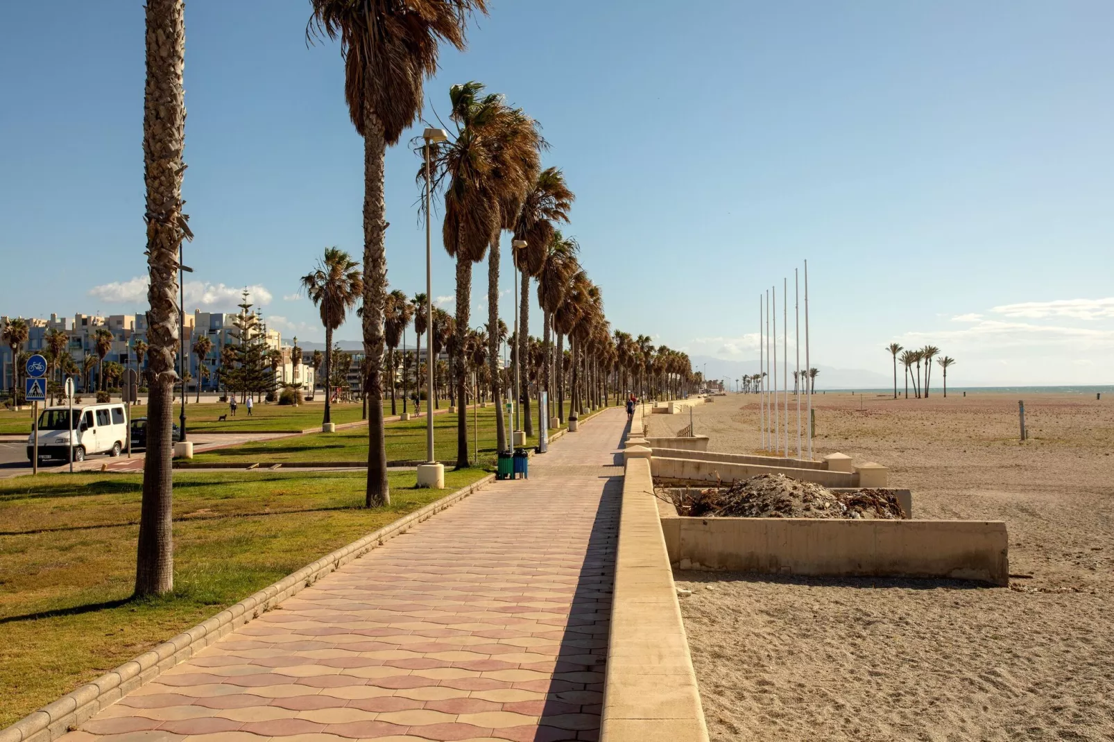 Lovely Apartment with swimming pool-Areas summer 1km