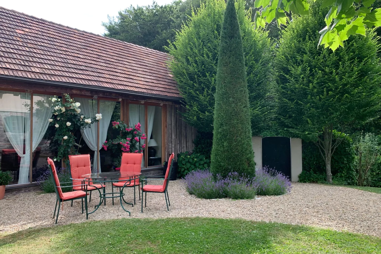 Landhaus Austria-Gardens summer
