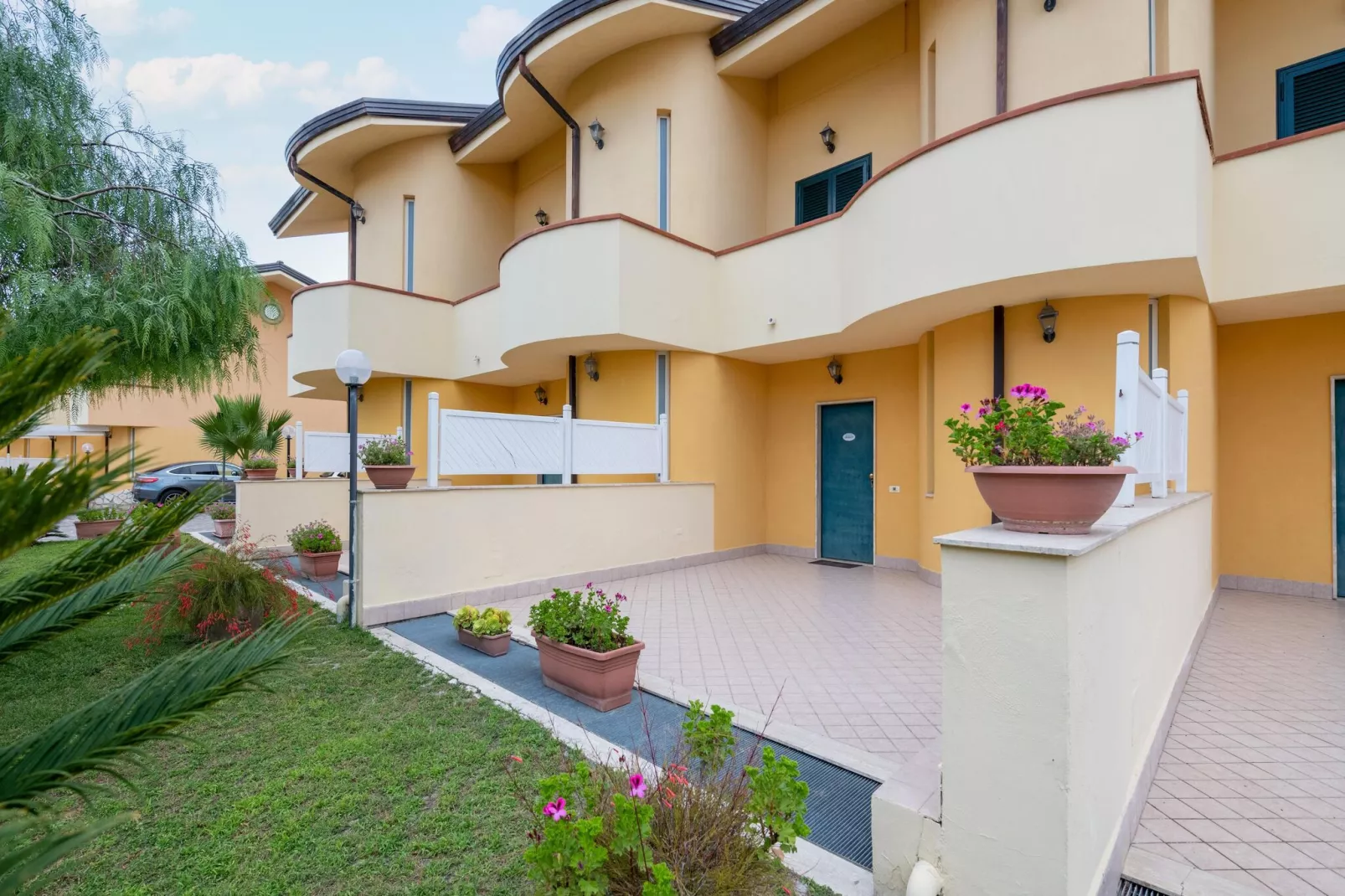 Conca degli Dei con patio-Außenbereich Sommer