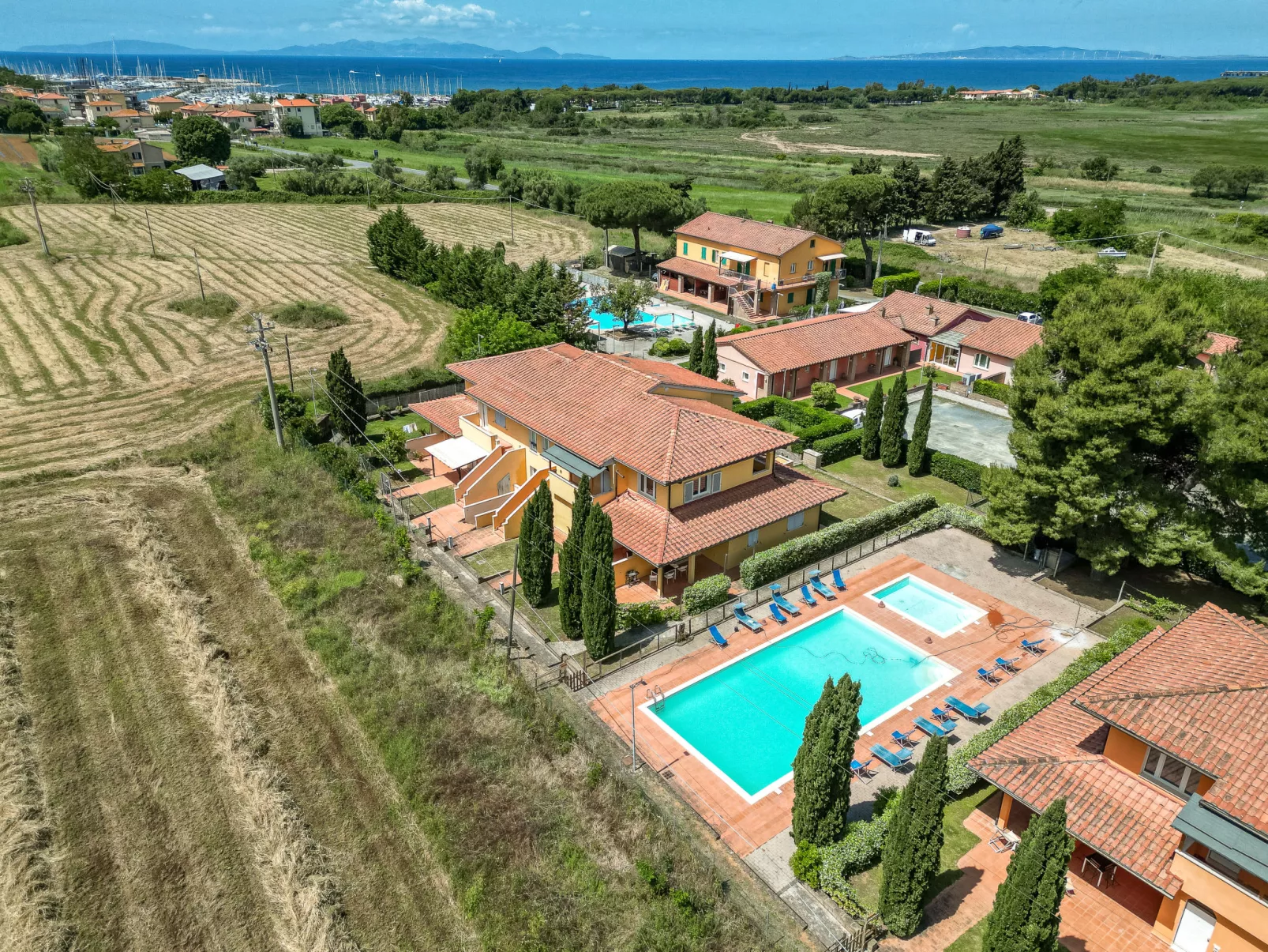 Aba Village-Dehors