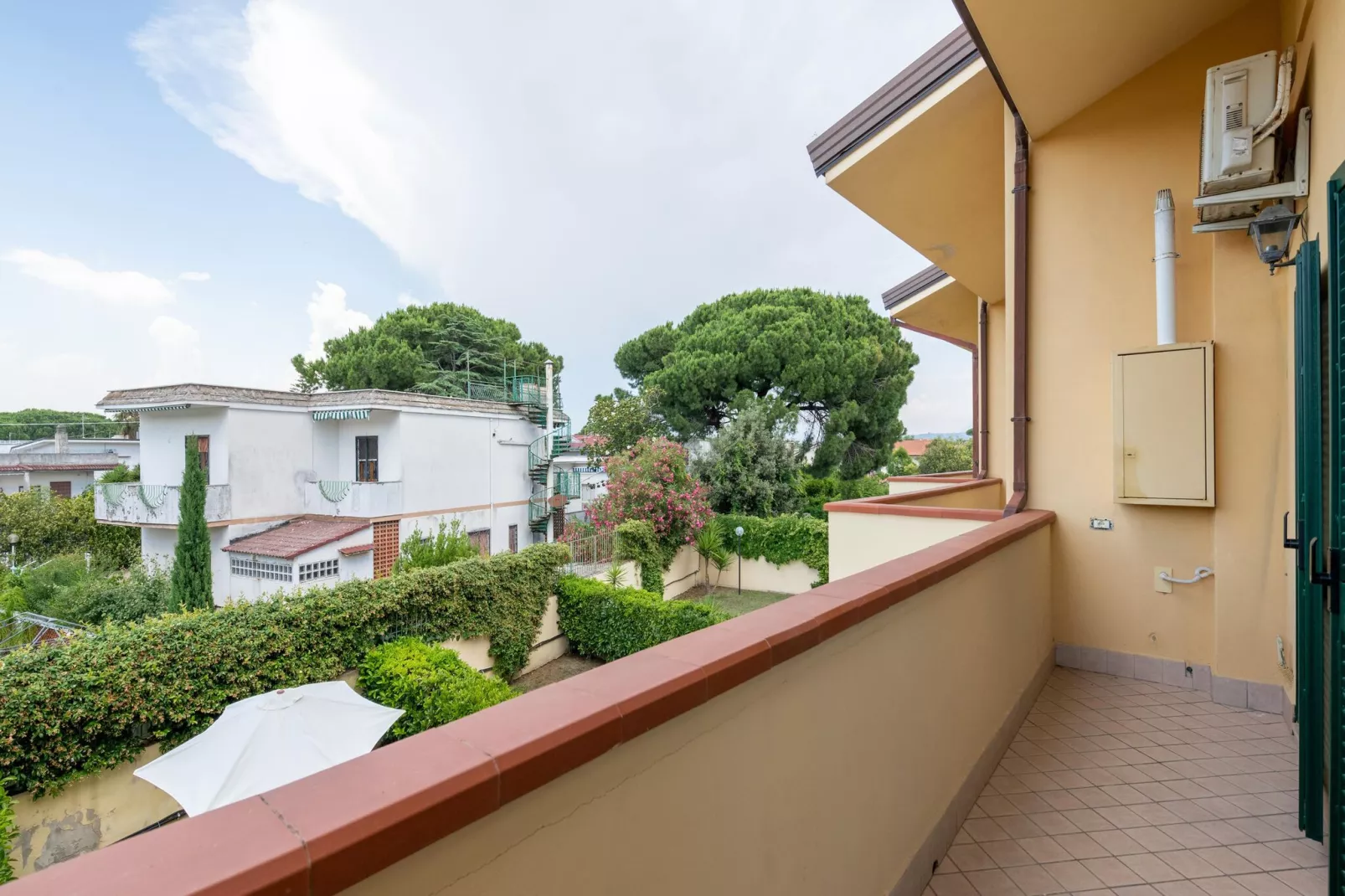Conca degli Dei con patio-Aussicht Sommer