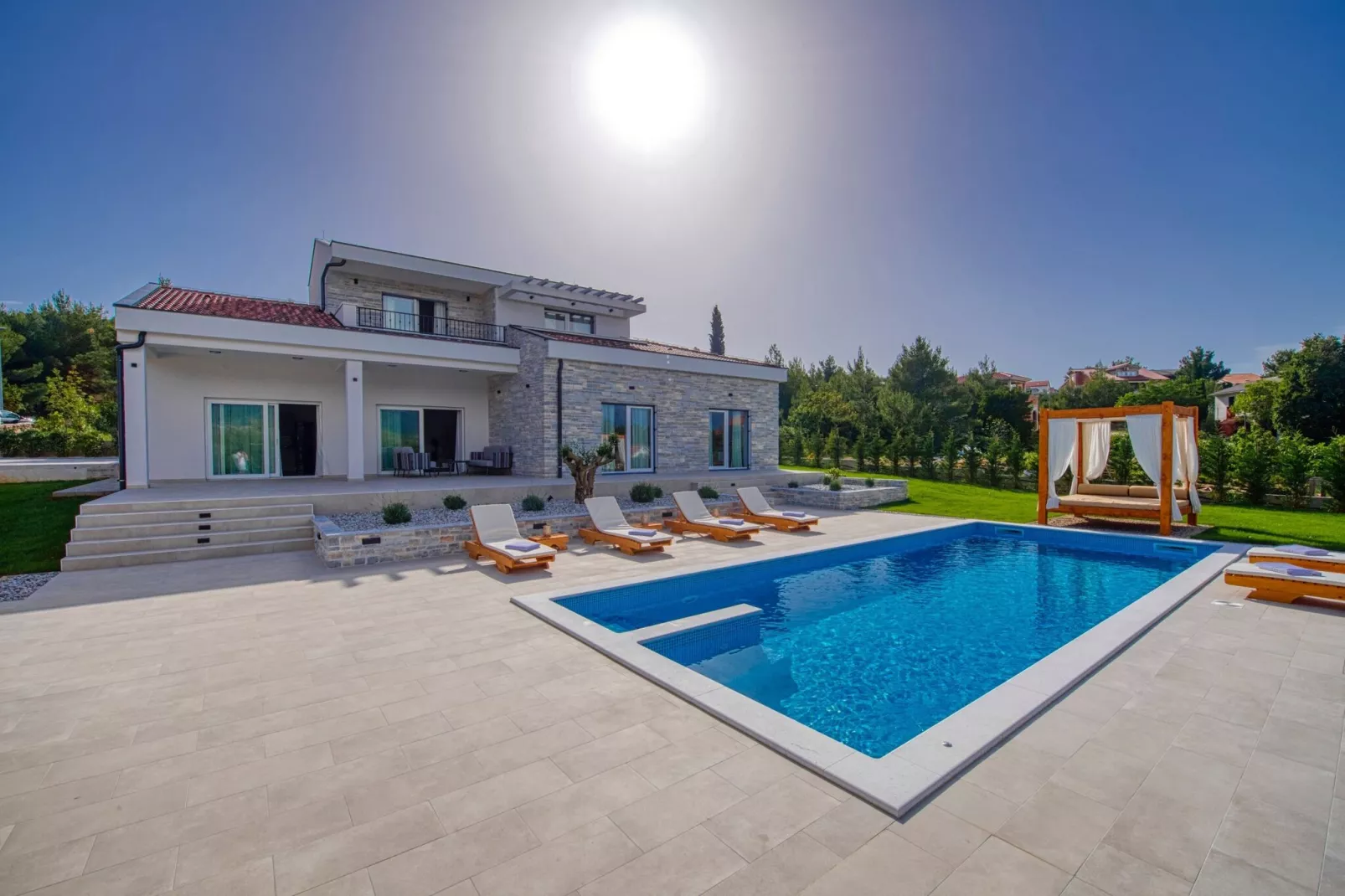 Vila Ena-Exterior summer