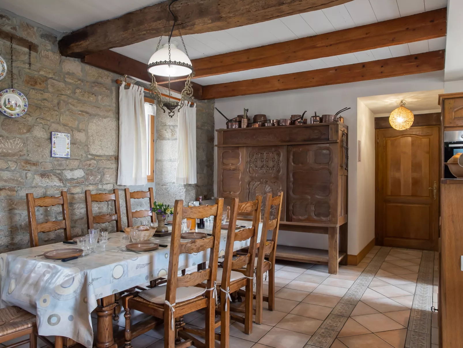 Manoir des Halles-Inside