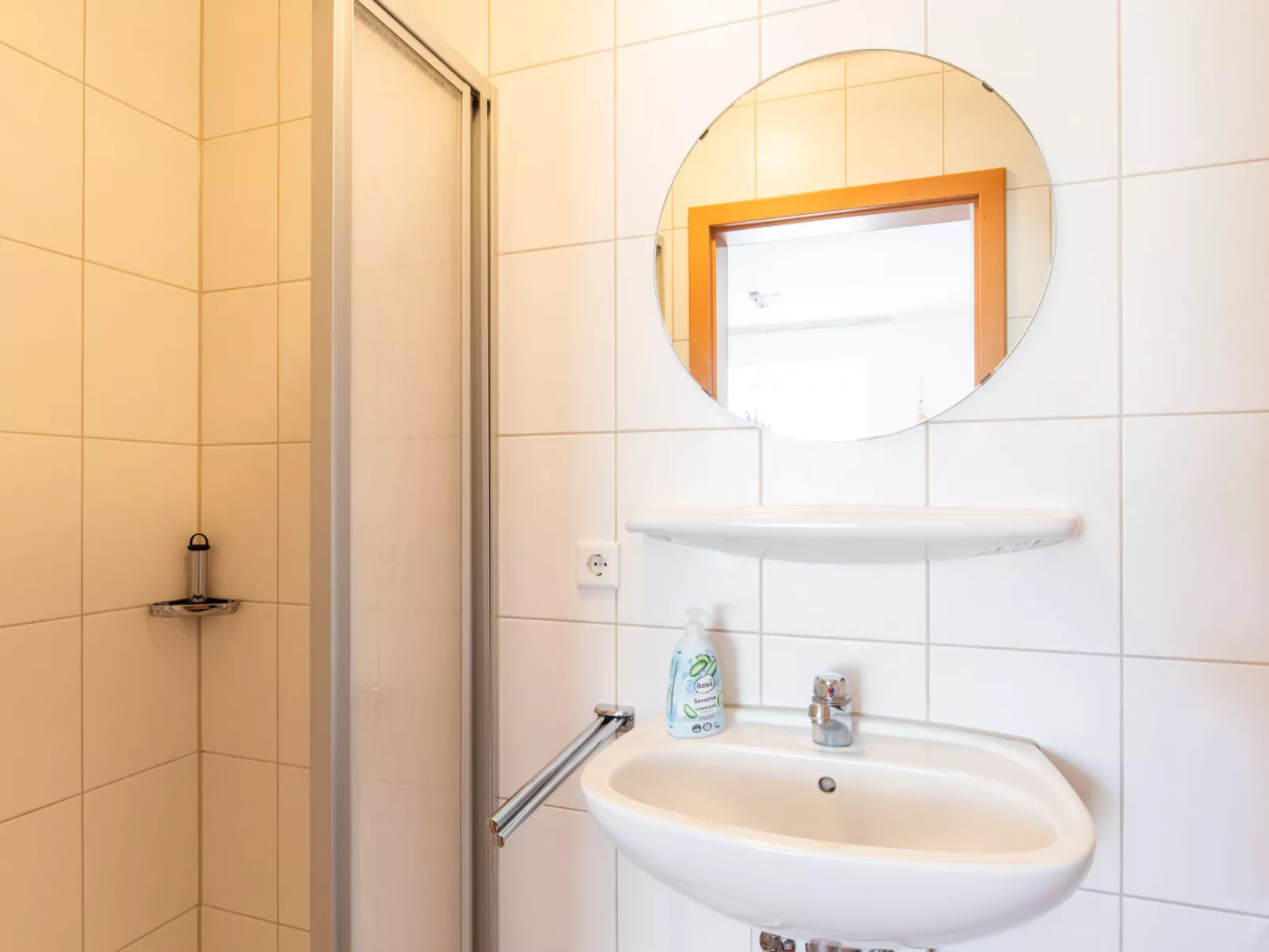 Haus 99 - Seepark Burhave-Inside