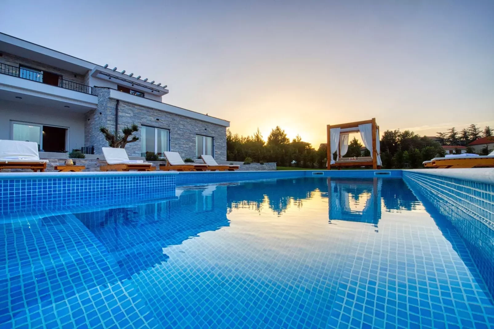 Vila Ena-Pool