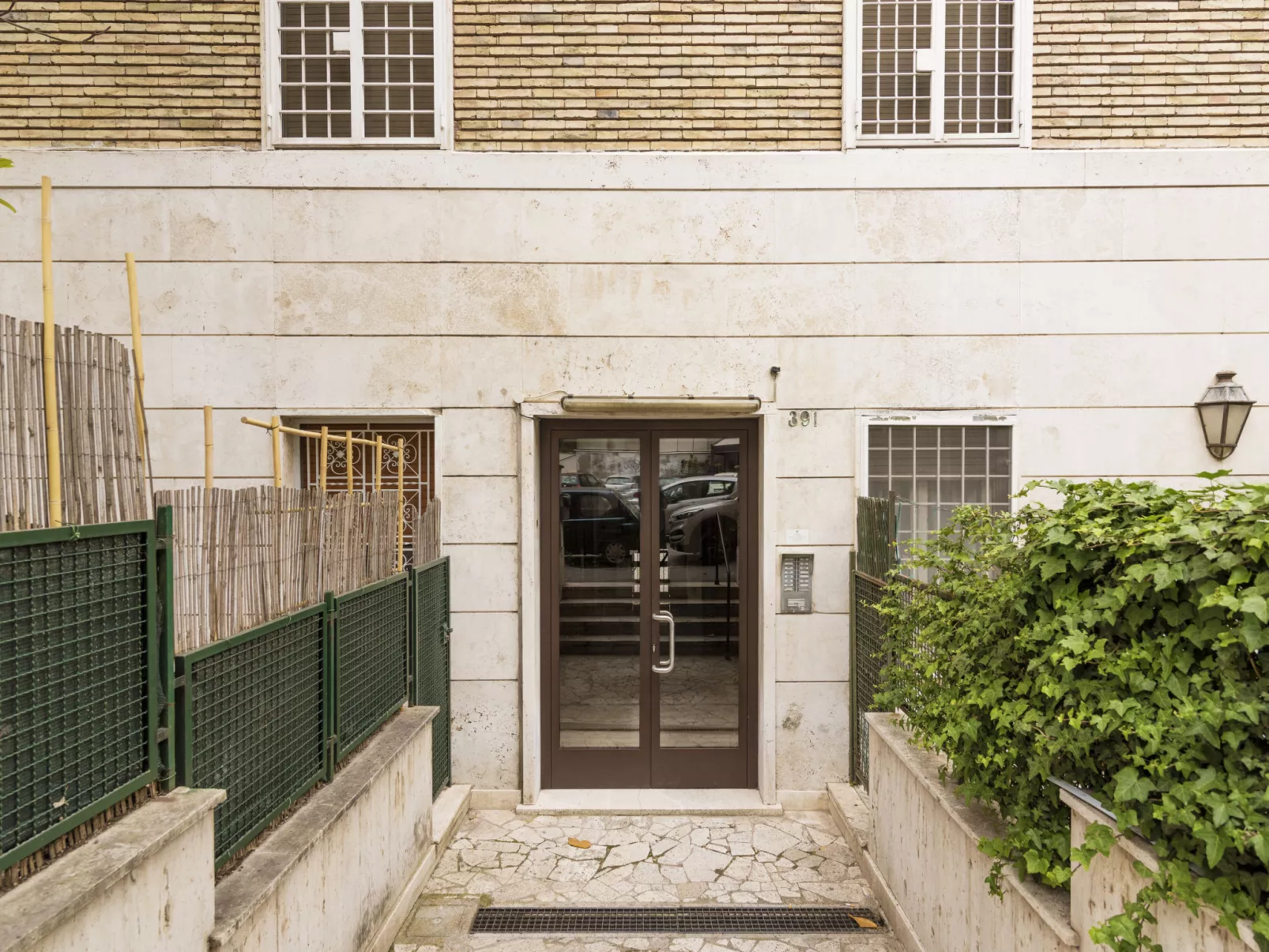 Gold Medal Home in Rome-Draußen