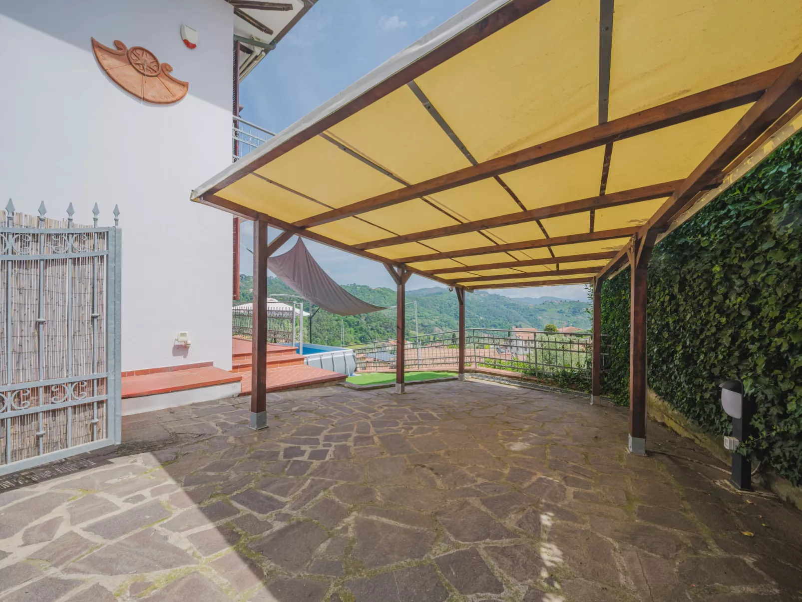 Casa Lorena-Outside