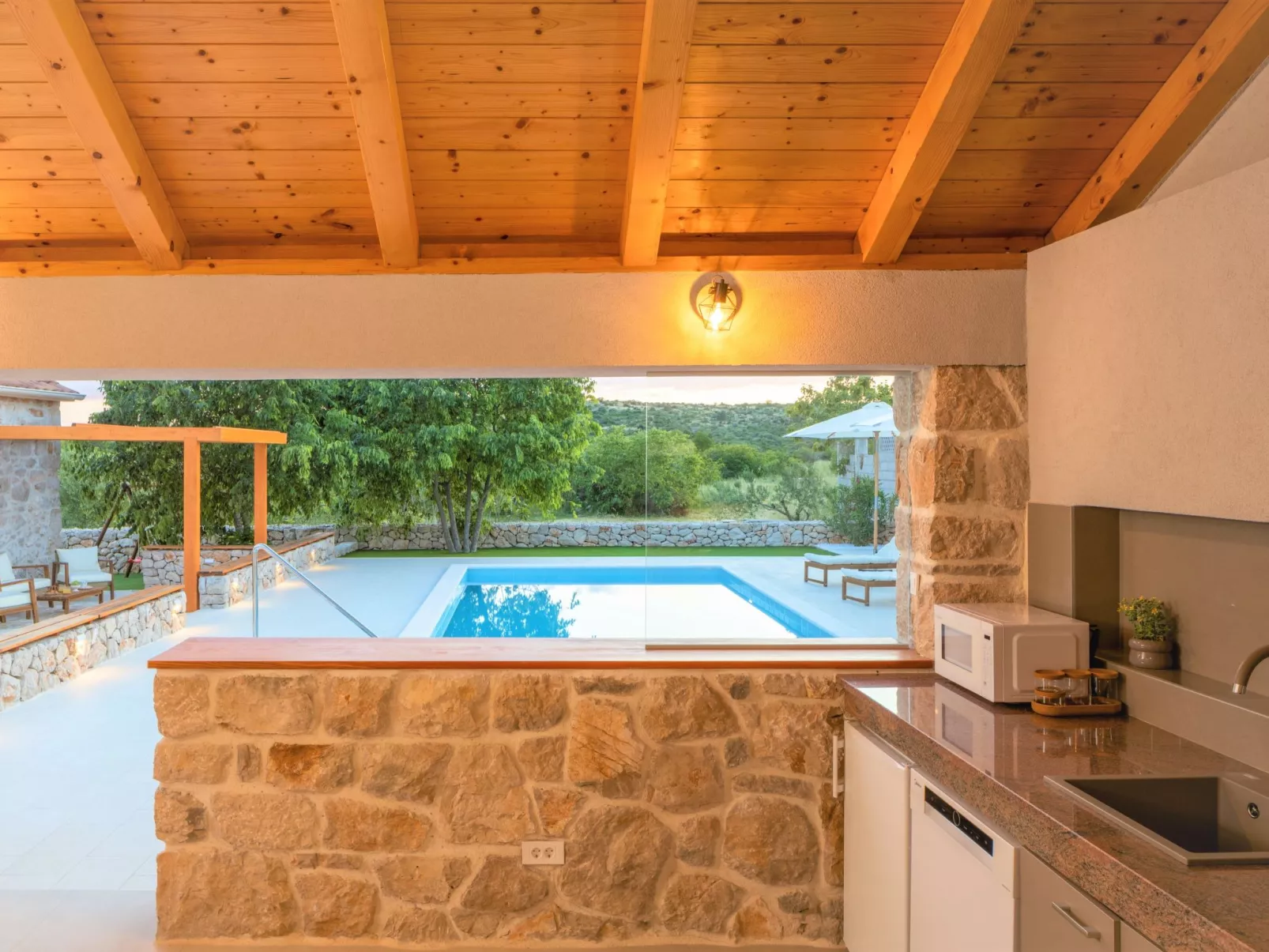 Villa di Perla-Inside