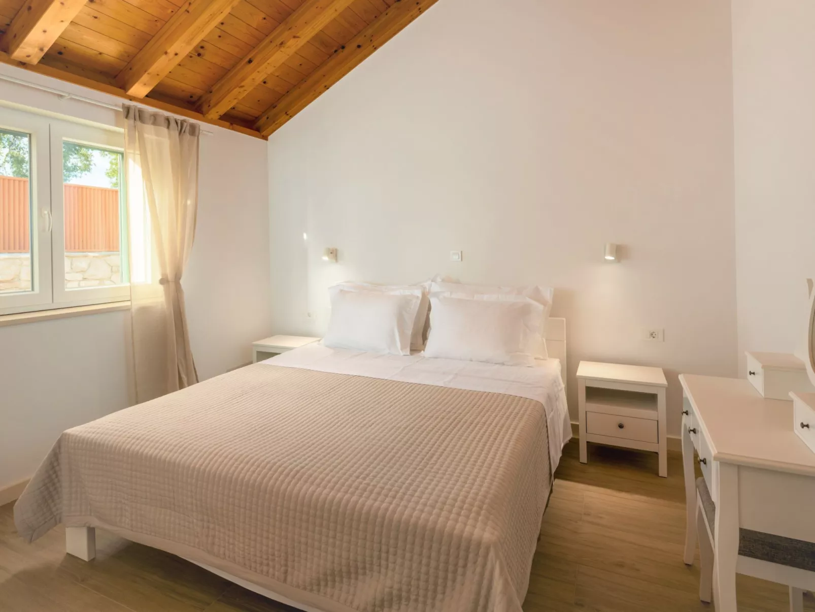 Villa di Perla-Inside