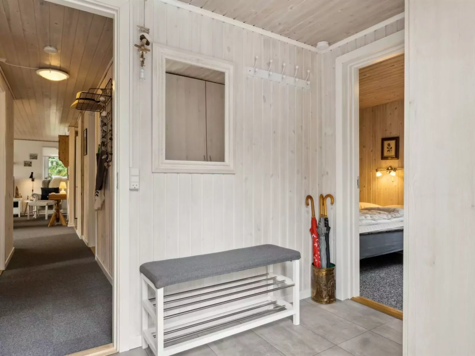 "Ilkka" - 2.1km from the sea-Inside