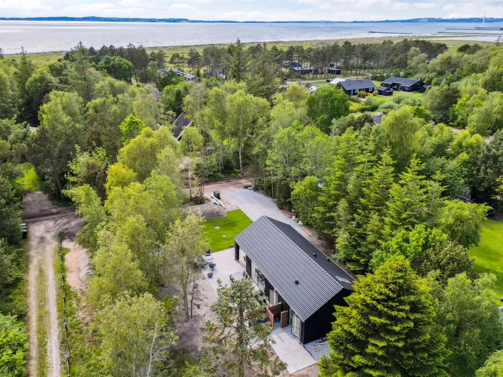 "Laina" - 250m from the sea-Draußen