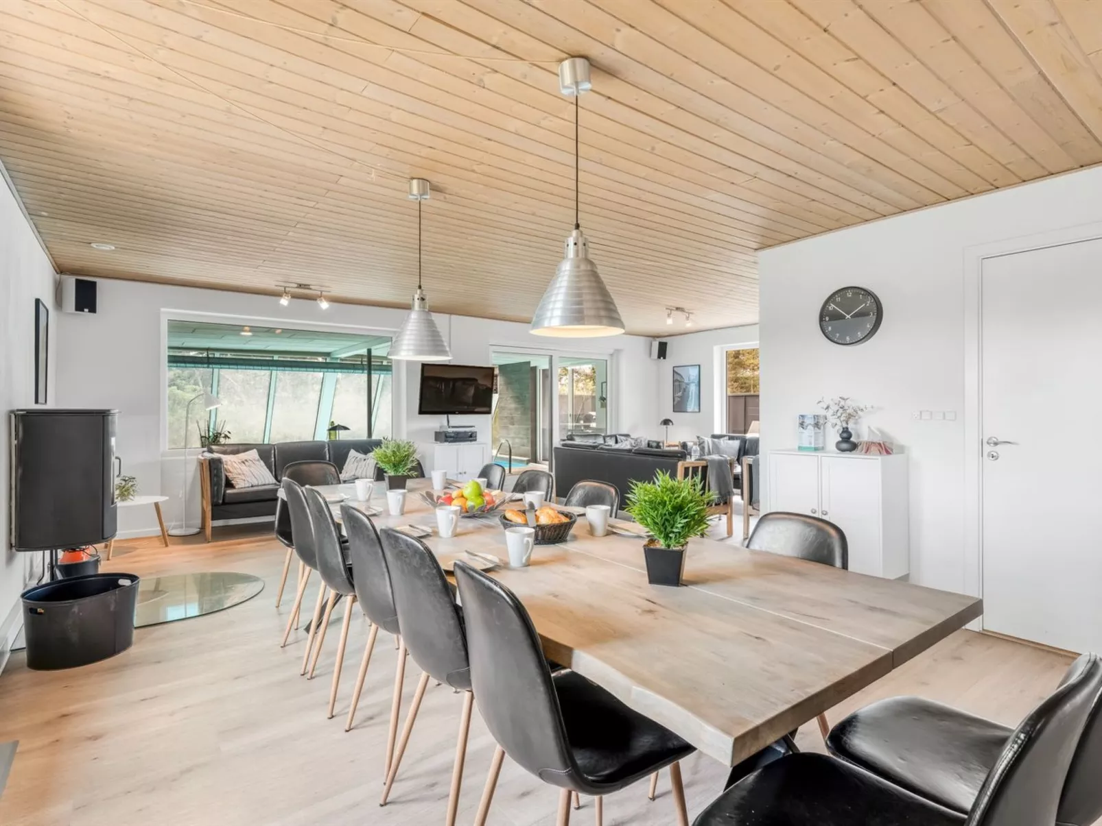 "Irlin" - 800m from the sea-Inside