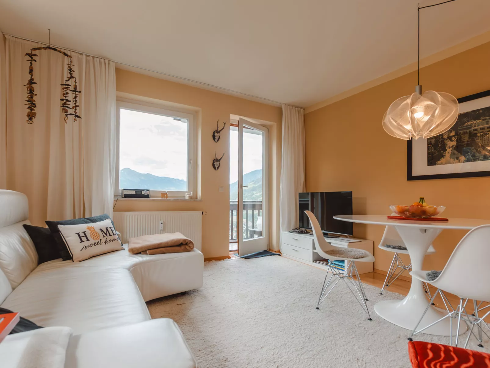 Cozy Home-Inside