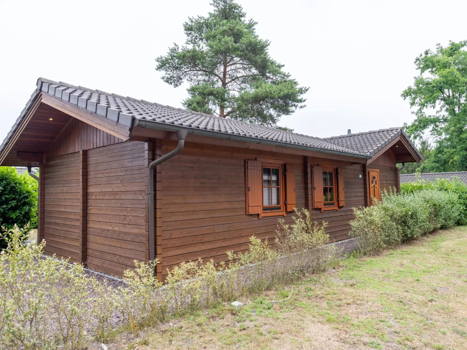 L-Pavilion 4-Outside