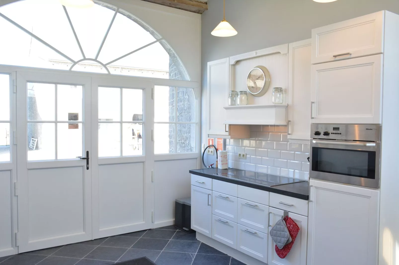 La Cour de Himbe-Kitchen
