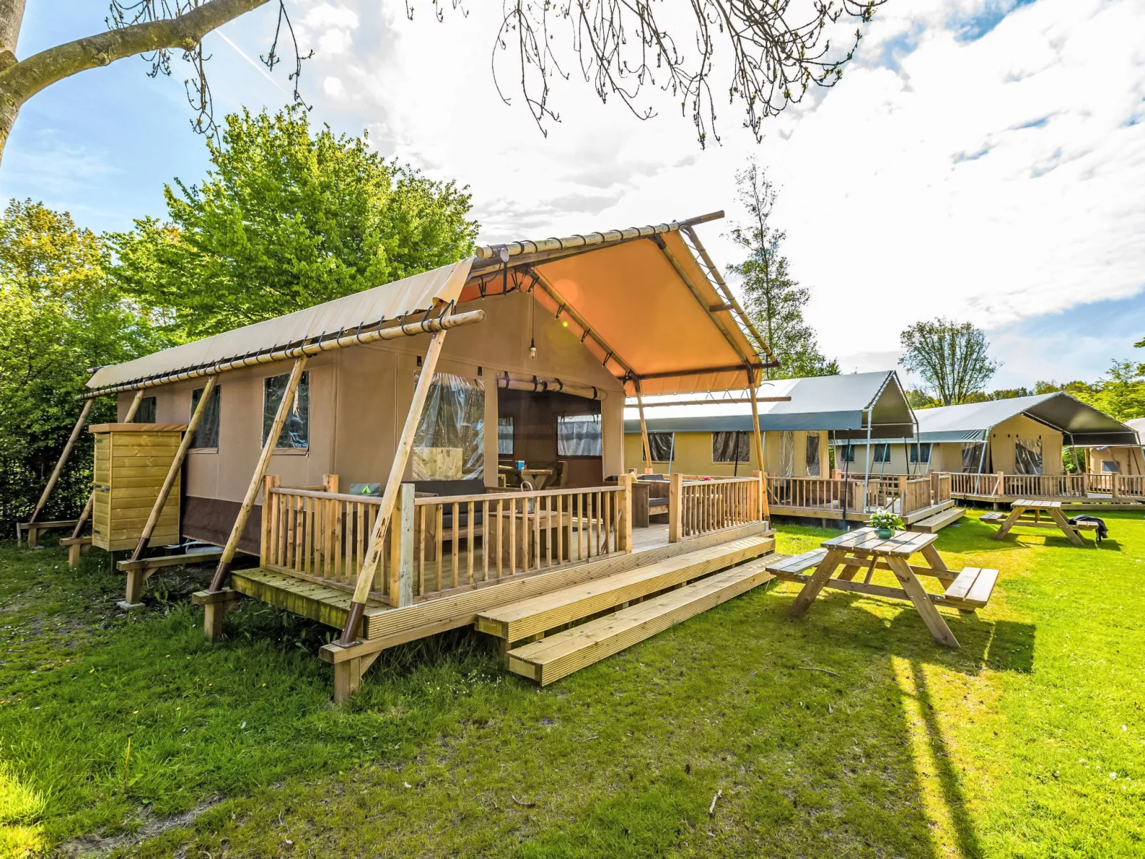 Glampingtent Sunshine 2-Outside