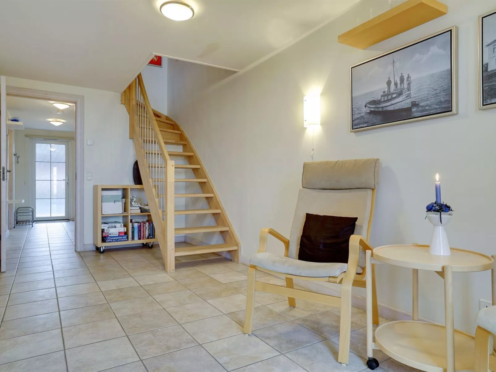 "Henrietta" - 3.5km from the sea-Inside