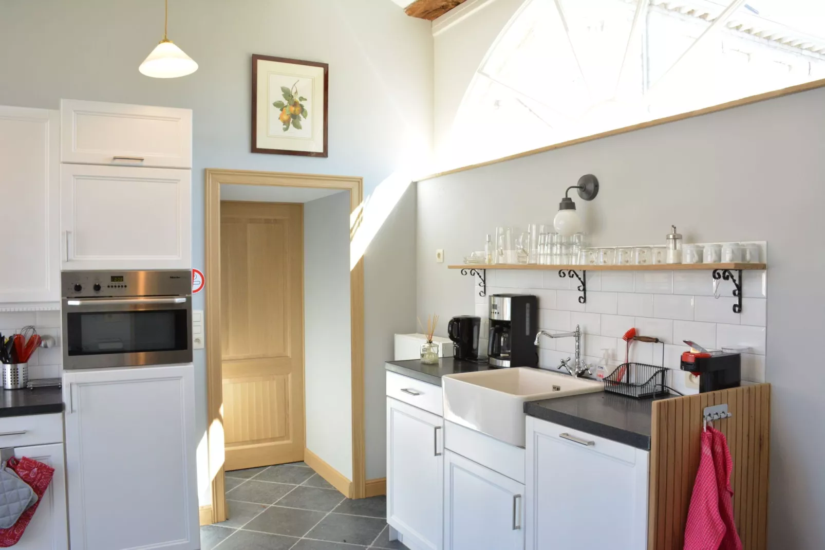 La Cour de Himbe-Kitchen