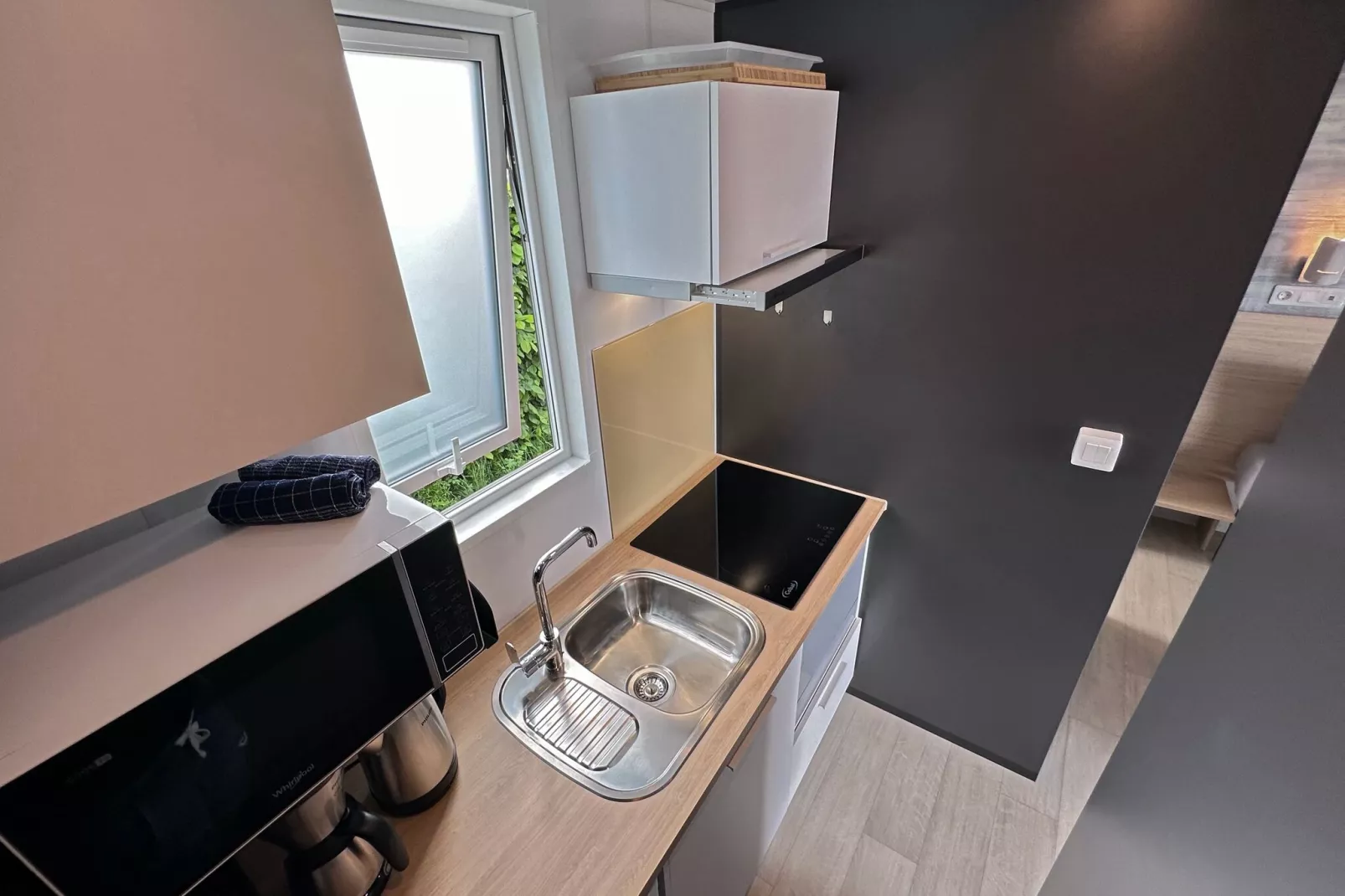 FERIENDORF SEEBLICK - Tiny Chalet am Eixendorfer See-Kitchen