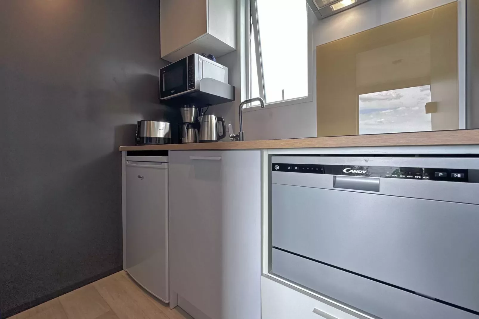 FERIENDORF SEEBLICK - Tiny Chalet am Eixendorfer See-Kitchen