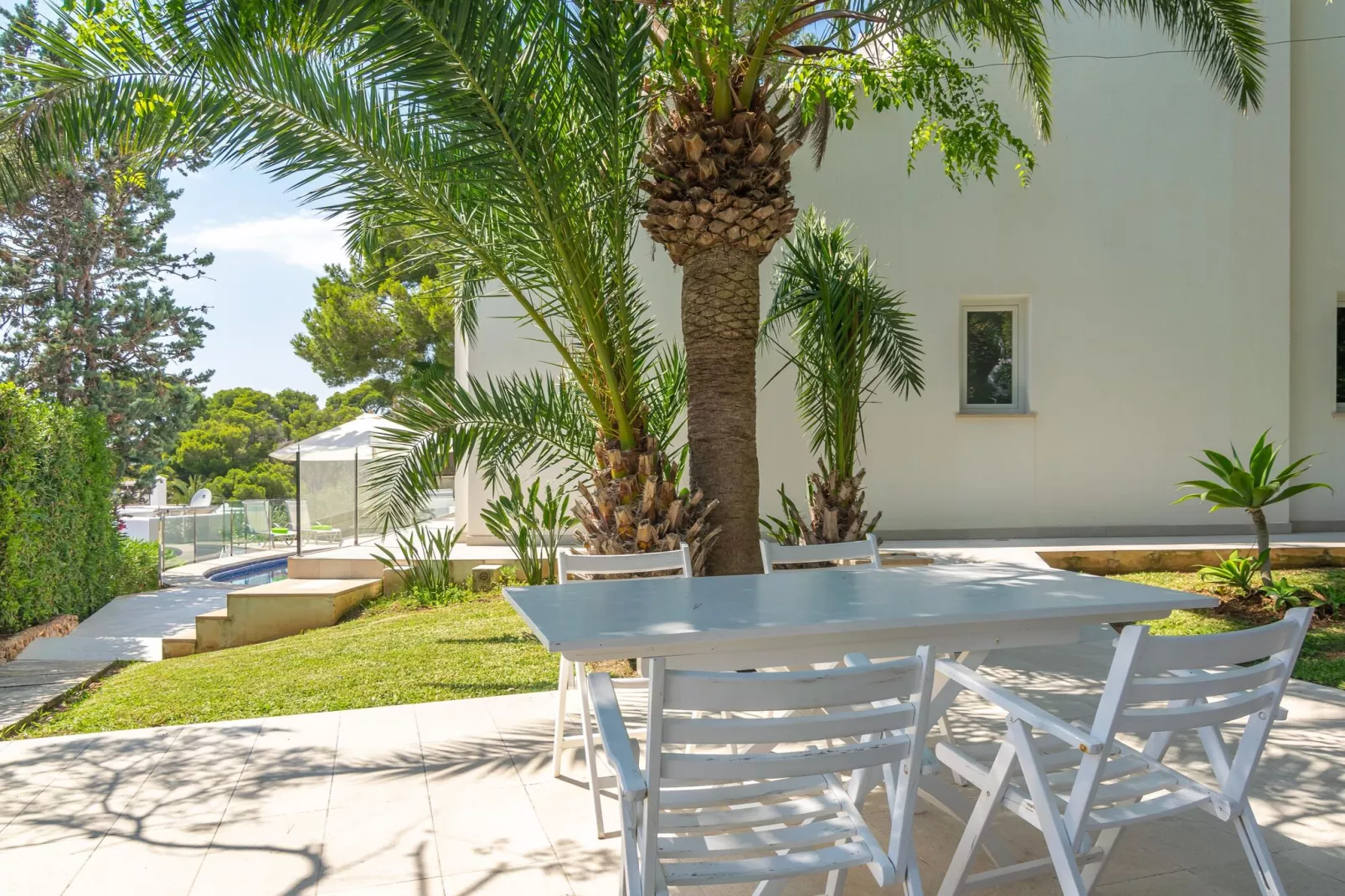 Cala Llonga-Exterior summer