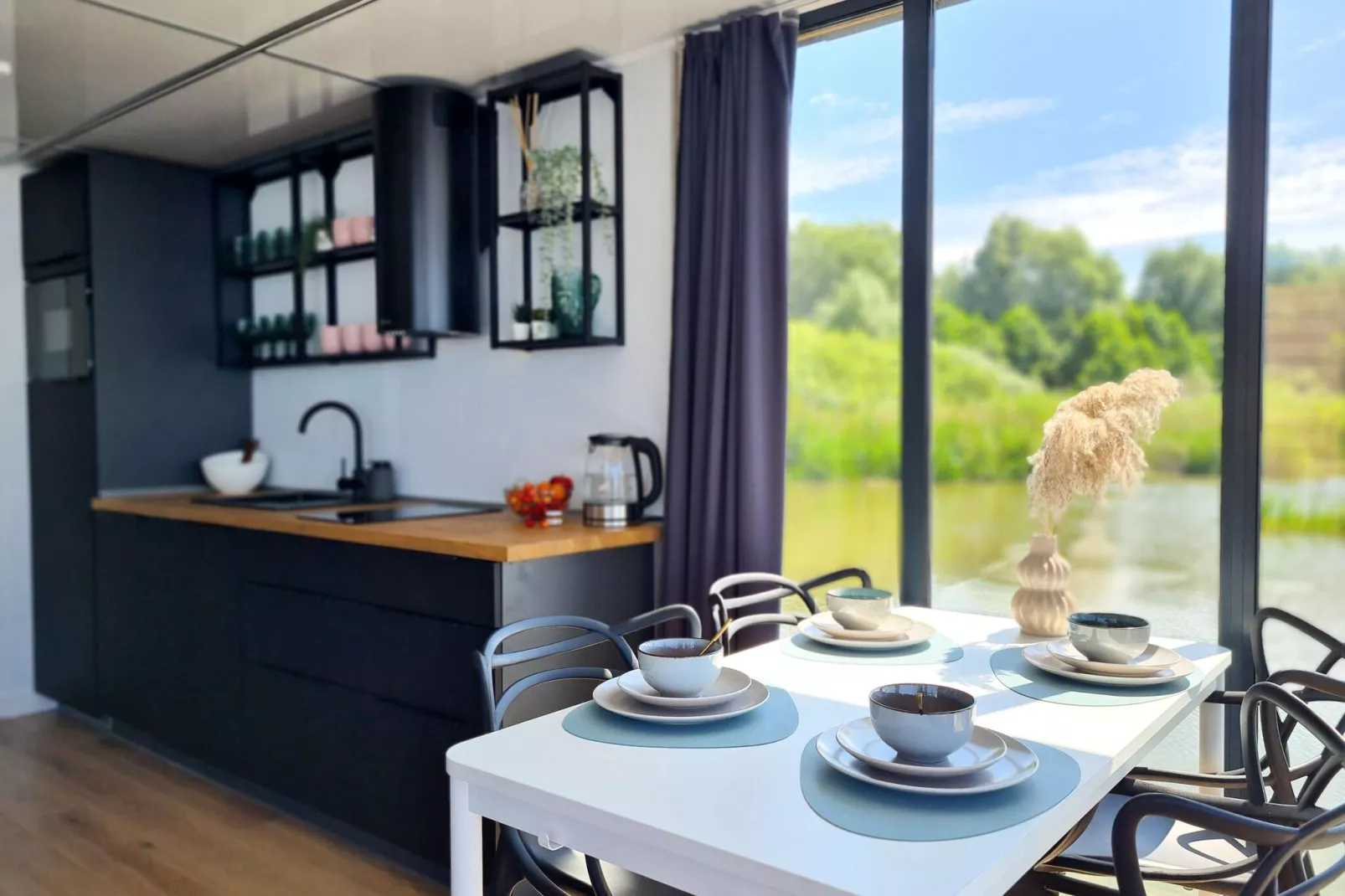 Domek na wodzie dla 2 osób jedna sypialnia-Kitchen