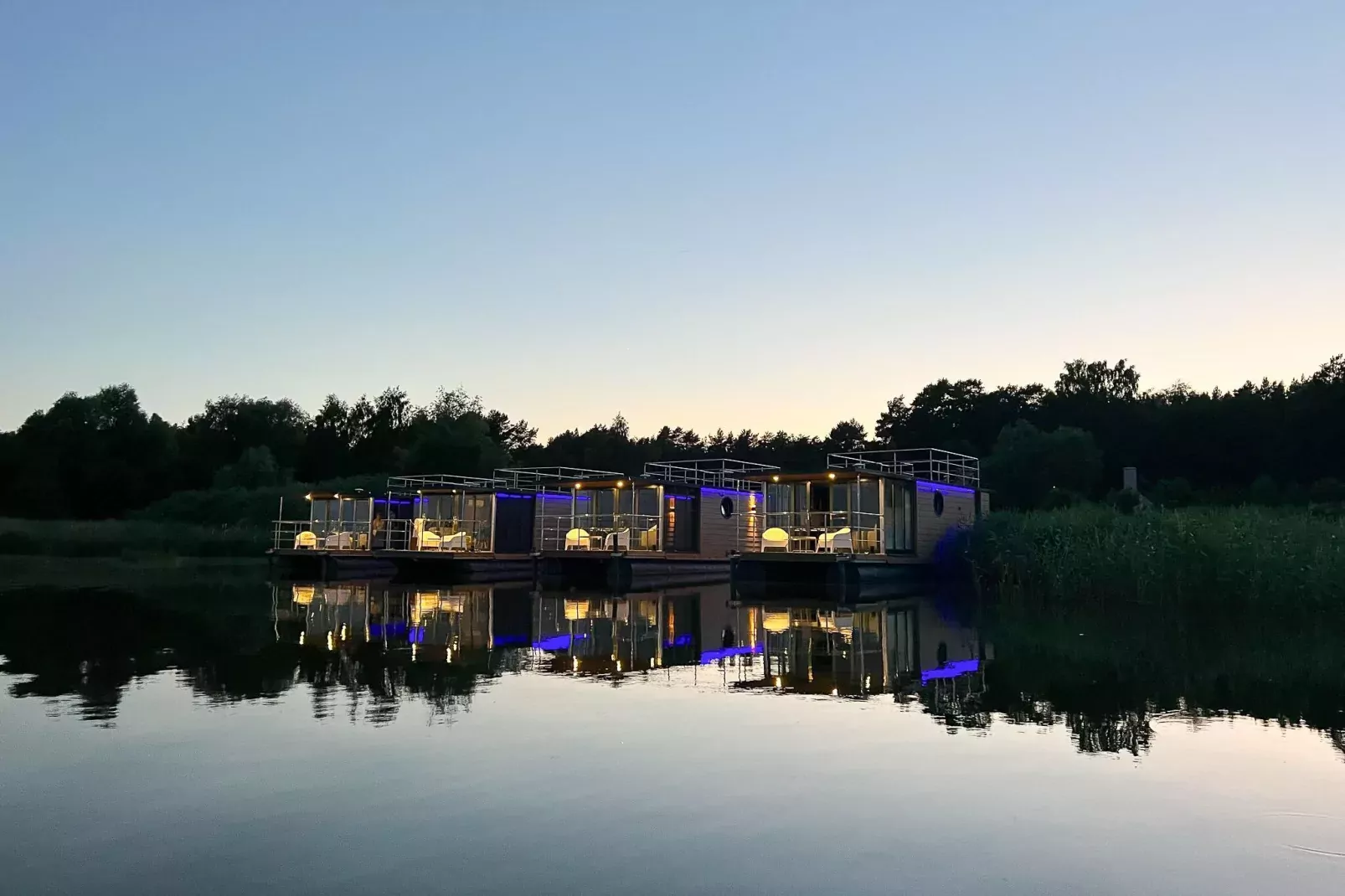 Domek na wodzie dla 4 osób jedna sypialnia-Exterior summer