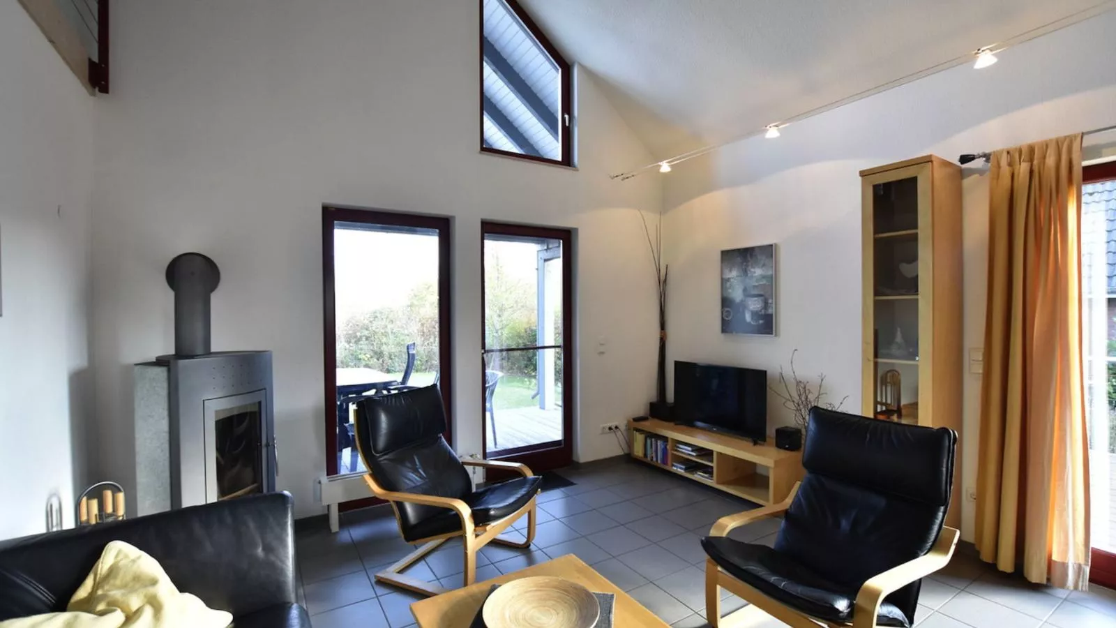 Seestrasse 35-Living room