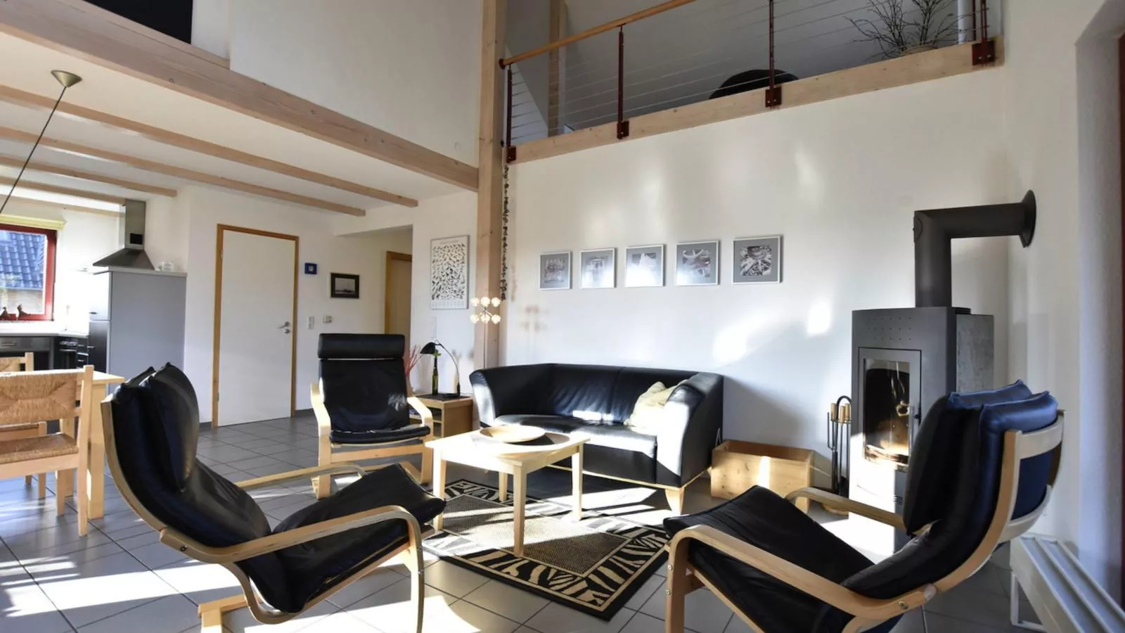 Seestrasse 35-Living room