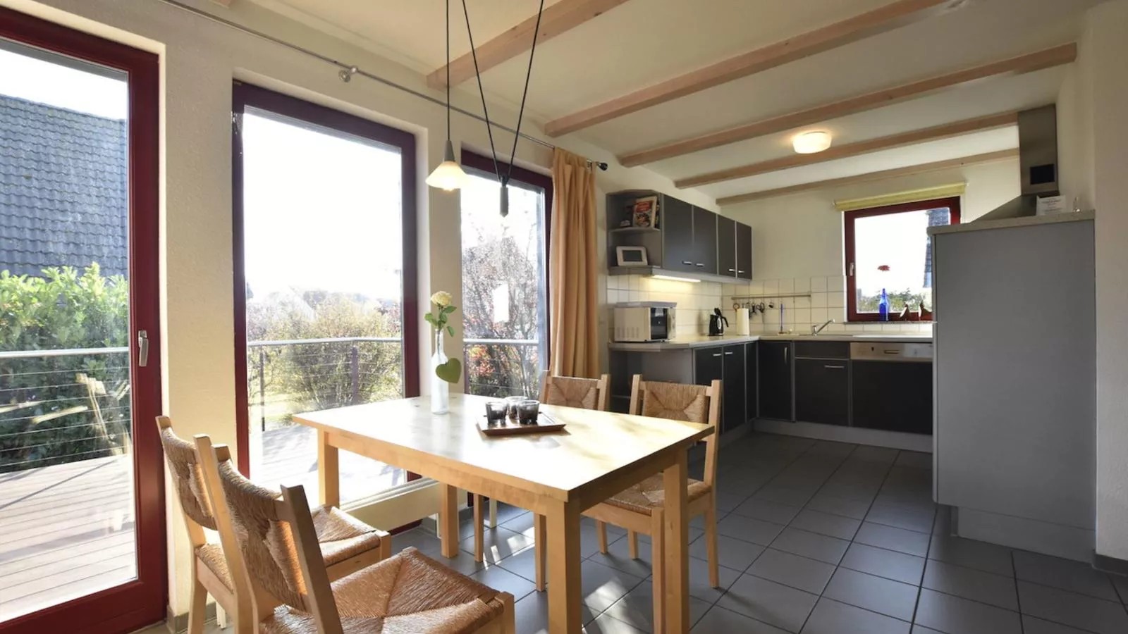 Seestrasse 35-Dining room