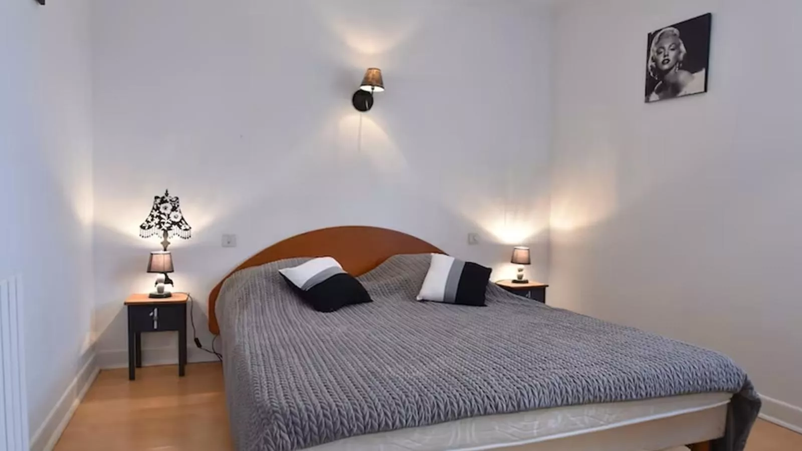 L Aiguillou-Bedroom
