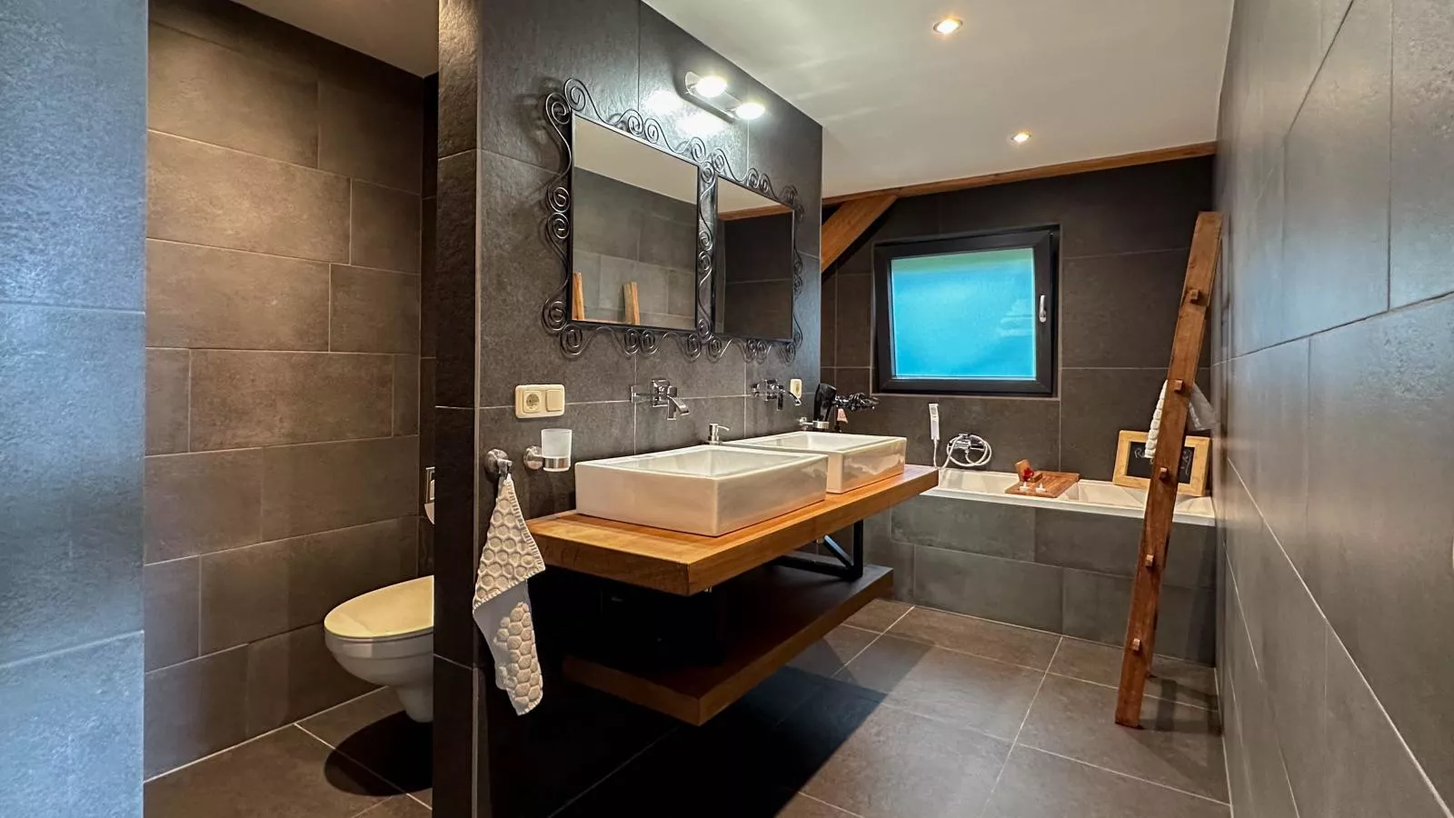 Villa Brocante-Bathroom