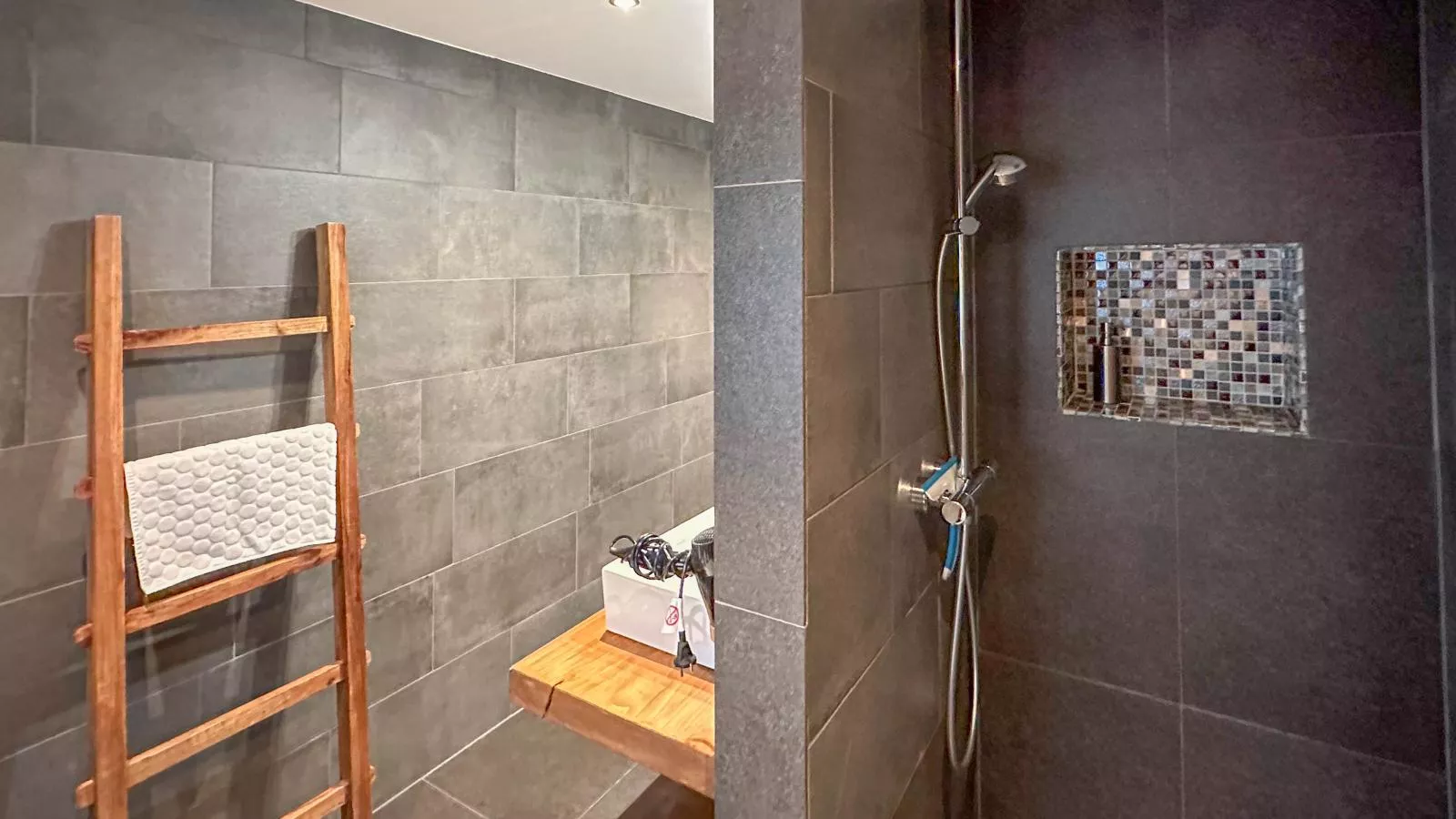 Villa Brocante-Bathroom