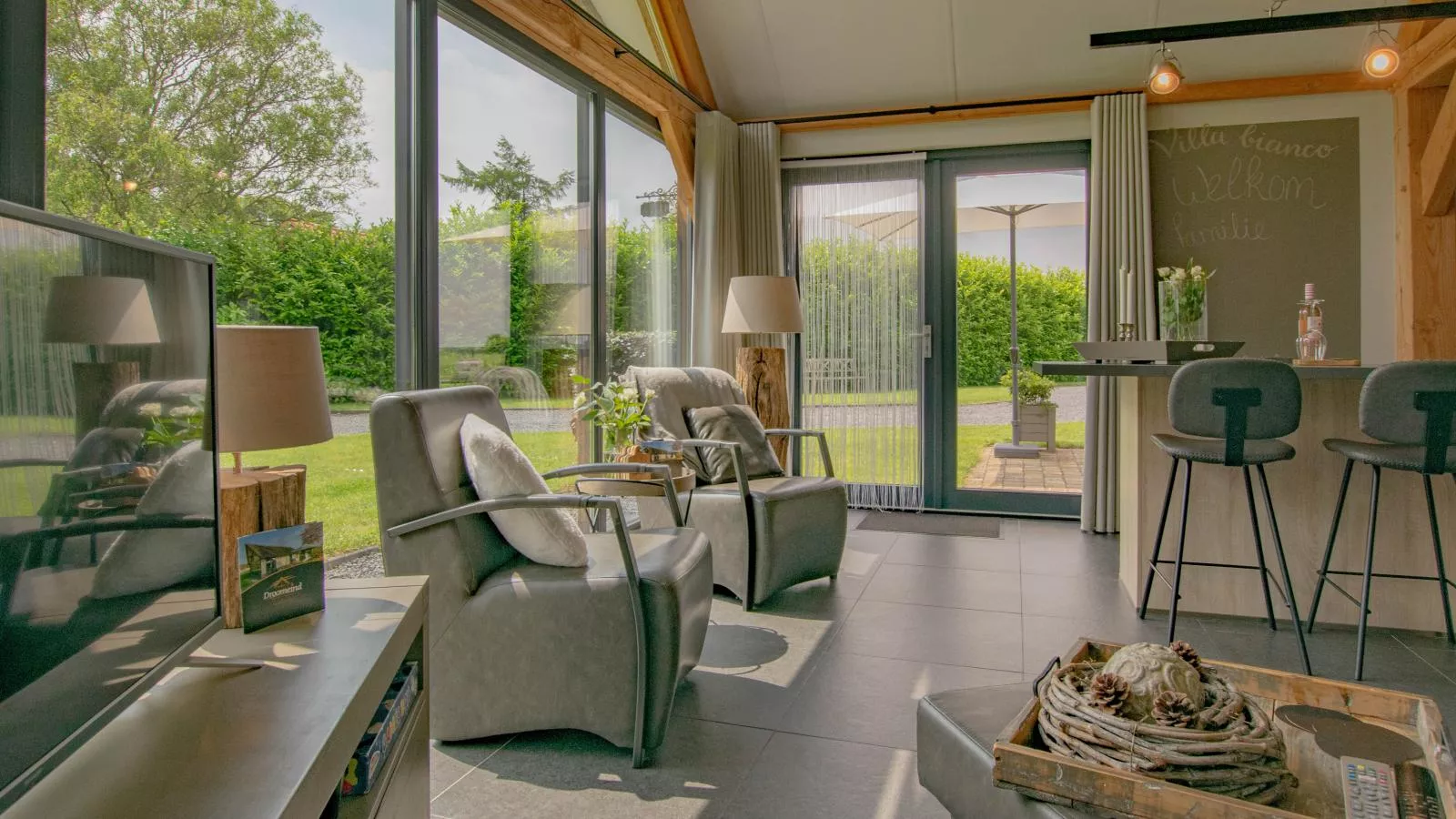 Villa Bianco-Living room