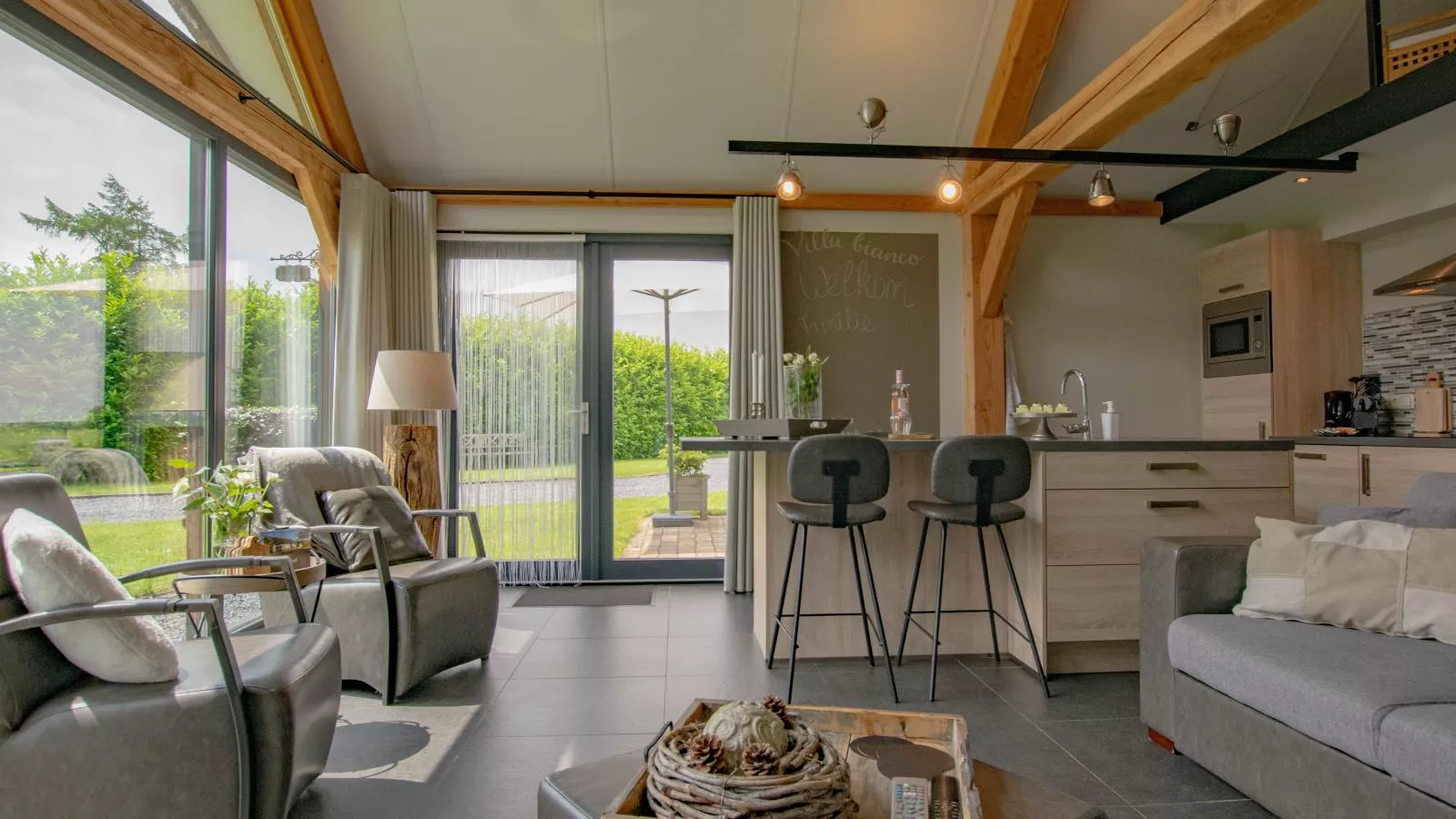 Villa Bianco-Living room