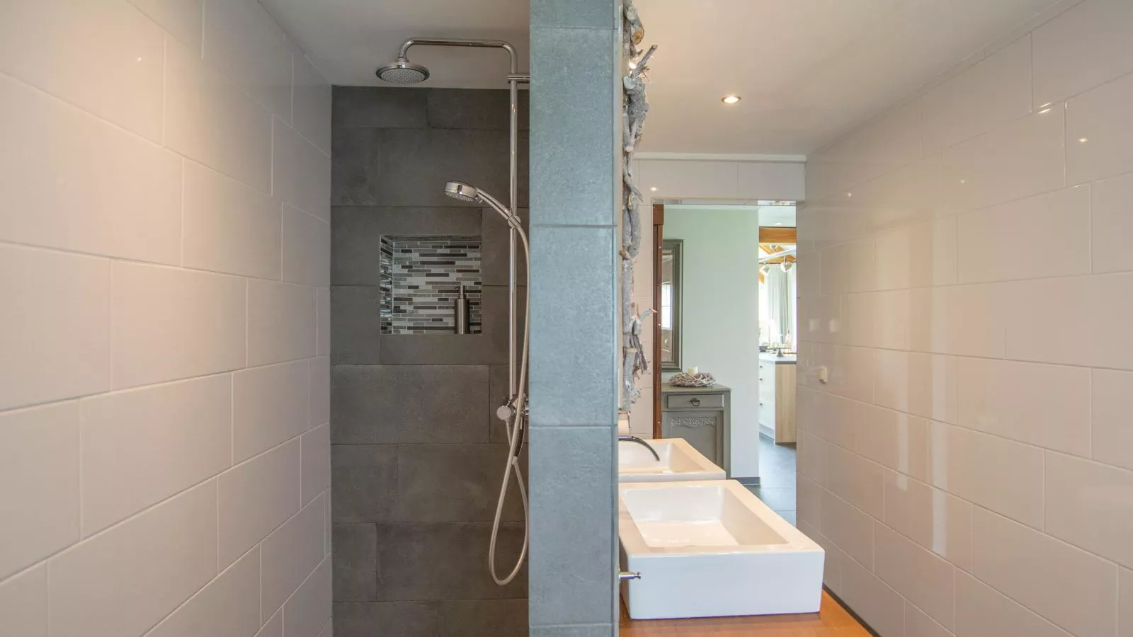 Villa Bianco-Bathroom