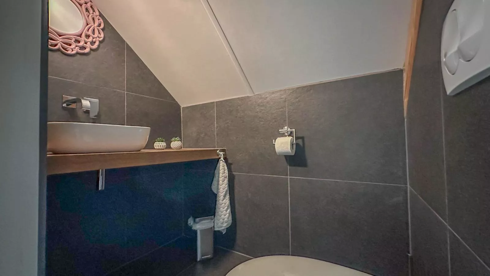 Villa Amore-Bathroom