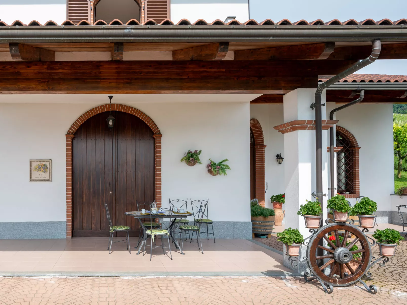 Collina San Ponzio-Outside