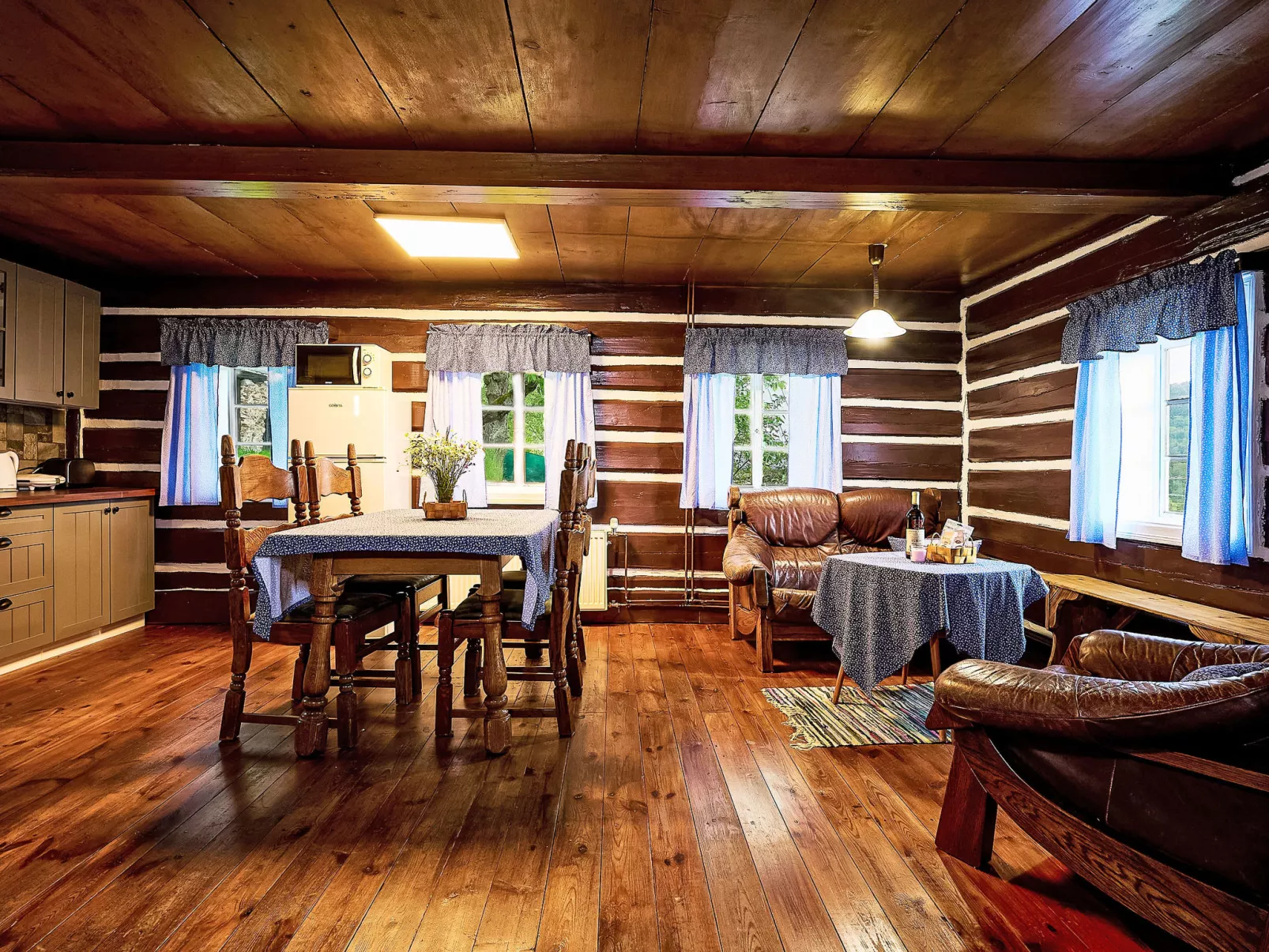 Na kopečku-Inside