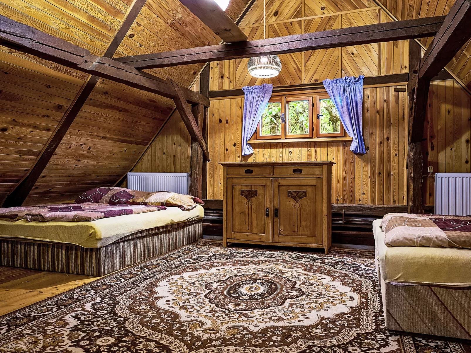 Na kopečku-Inside