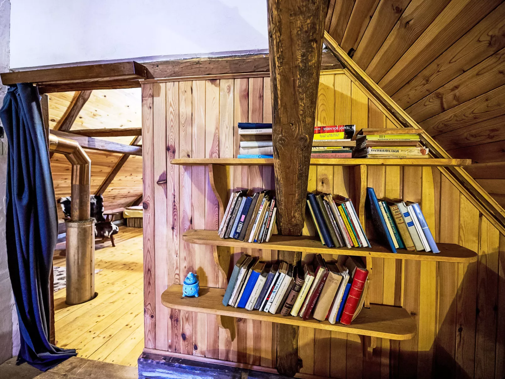 Na kopečku-Inside