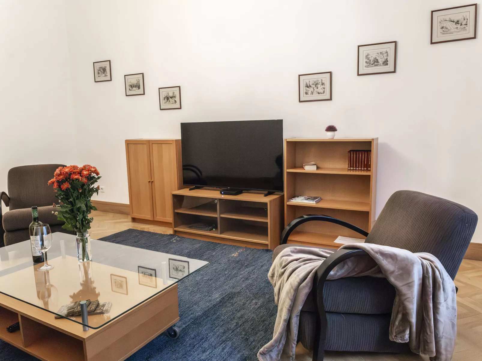 Manes Residence-Inside